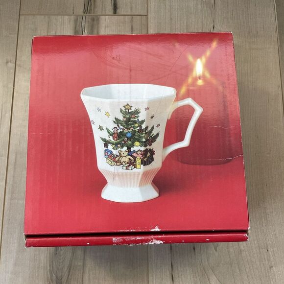 NIKKO Christmastime Footed Coffee Mug Set of 4 Teddy Bear Christmas Tree 10 oz - Picture 1 of 6